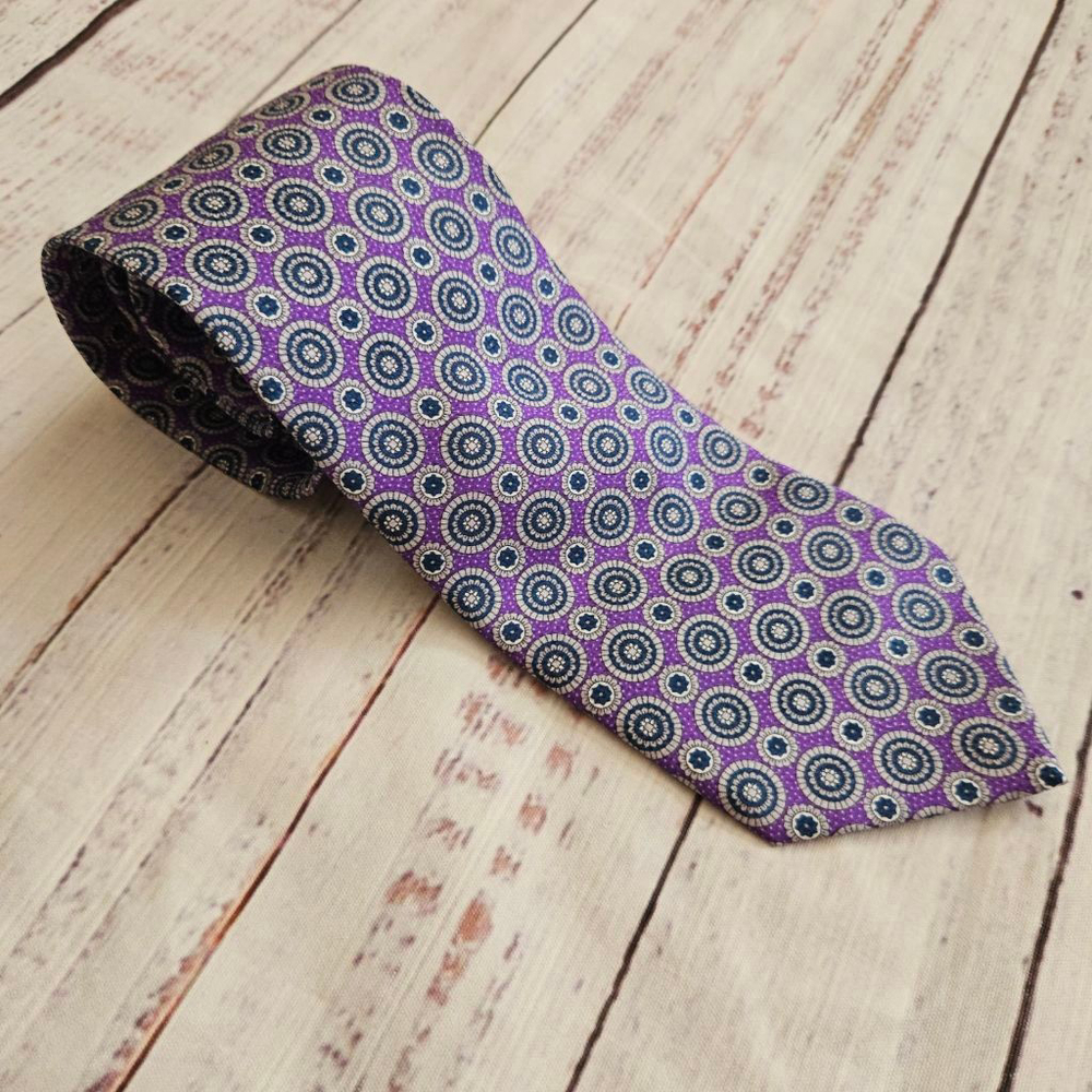 Mens Dolce Punta Purple Geometric Medallion Motif Retro Modern Silk Neck Tie